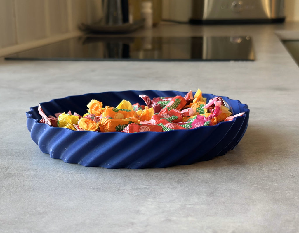 Flat tray