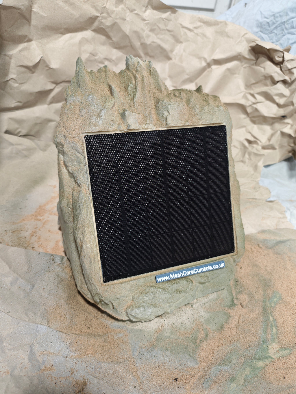 Meshcore / Meshtastic Solar Rock Node Enclosure