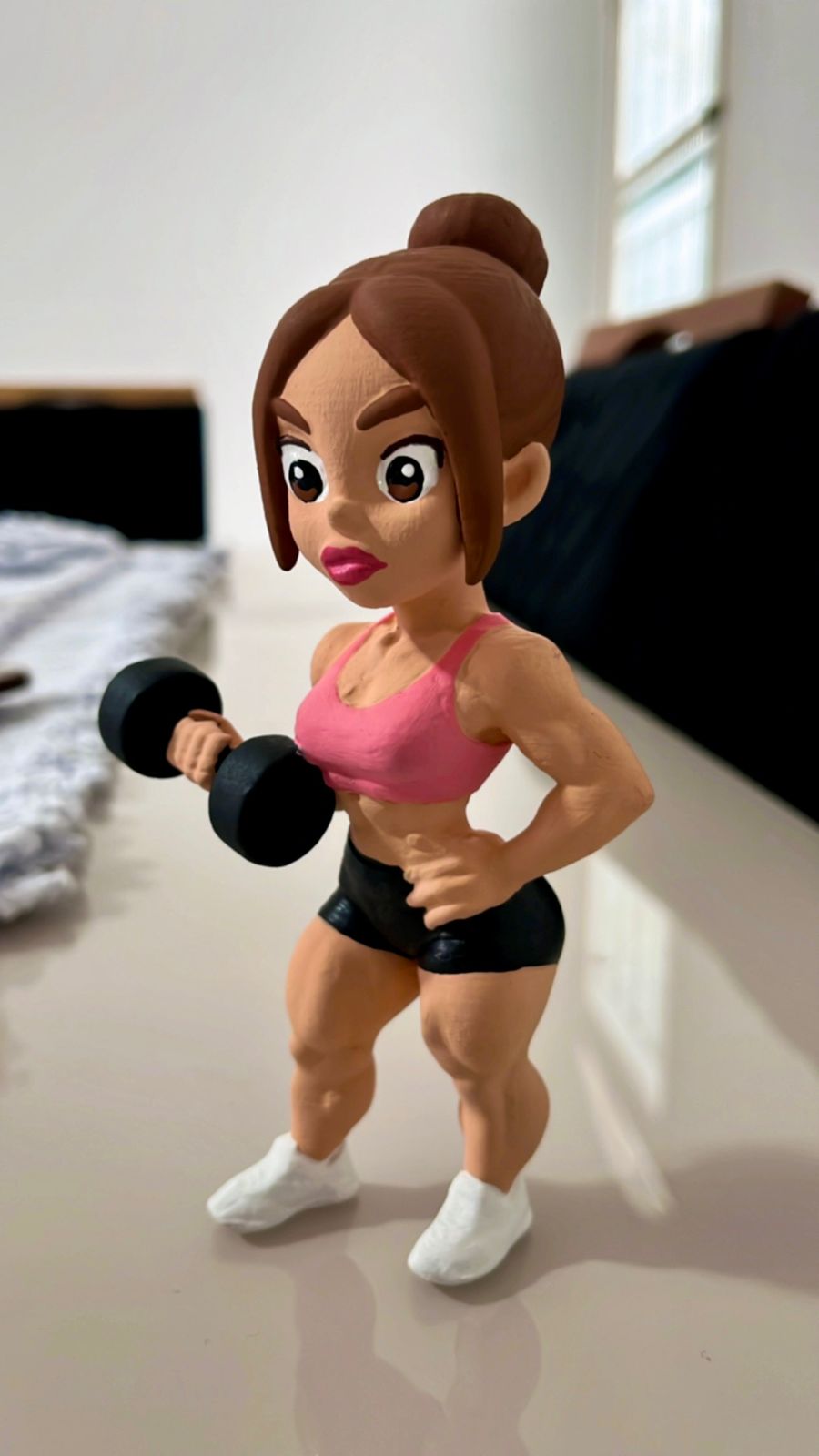 Menina fitness academia musculação crossfit