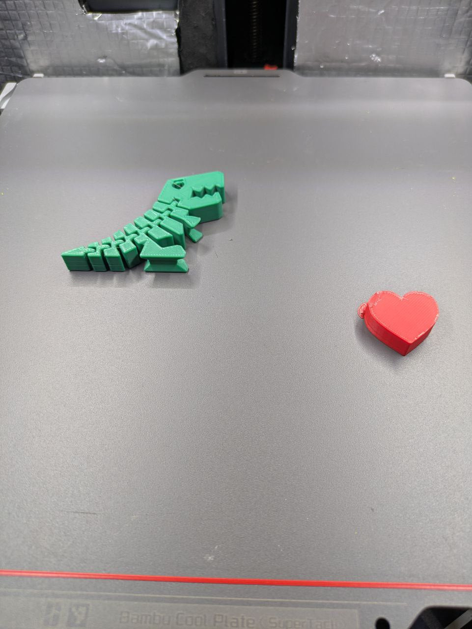 Articulated Dino with heart Color (AMS & no AMS)