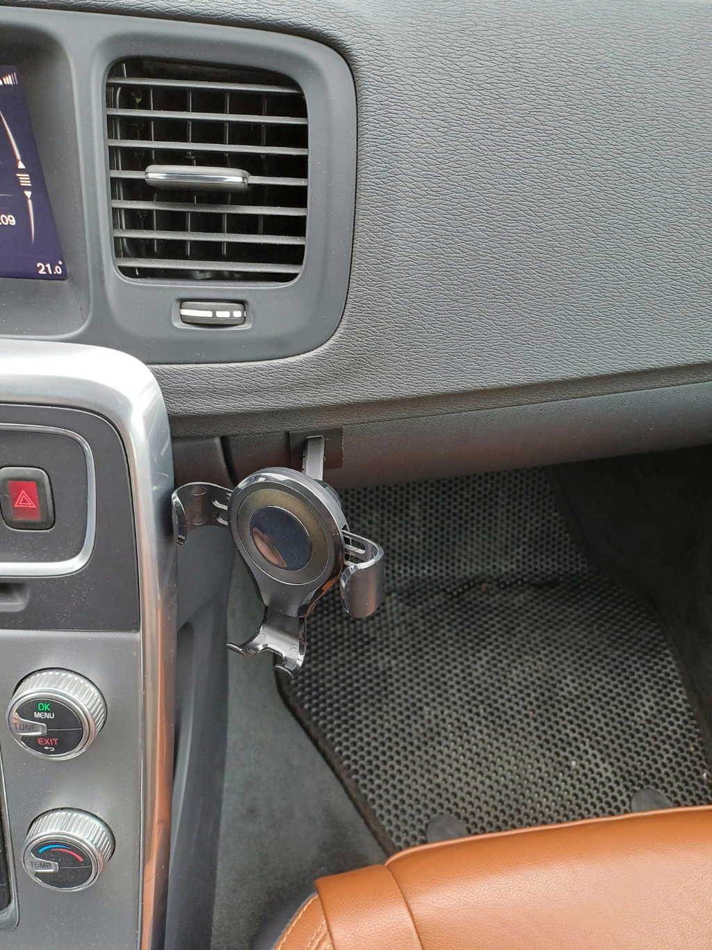 Ball mount phone holder - Volvo V60/S60