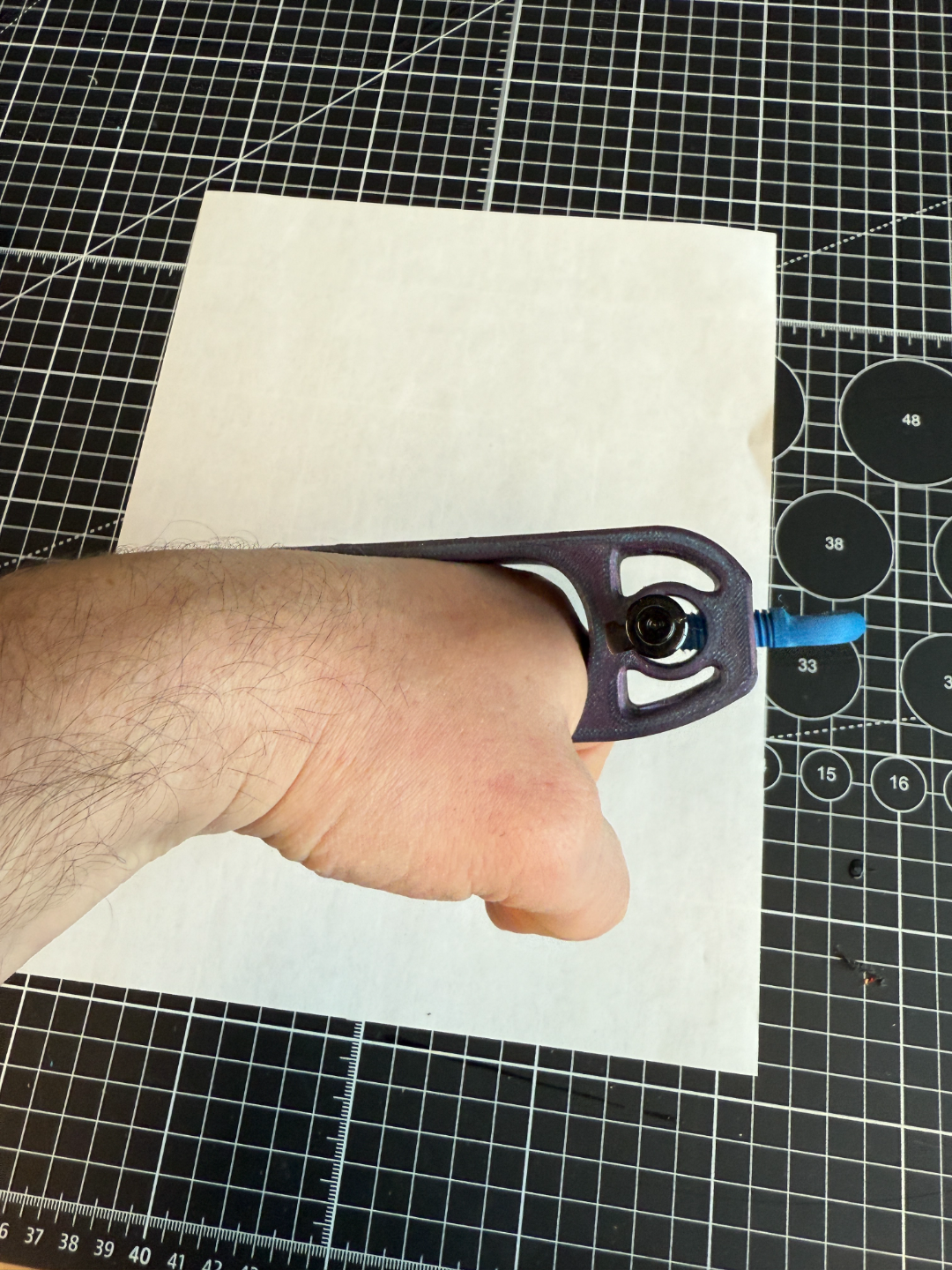 MakeGood Palm Pen - Medium - Writing Device