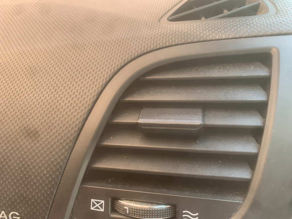 Vent Slides for Hyundai Accent 2013