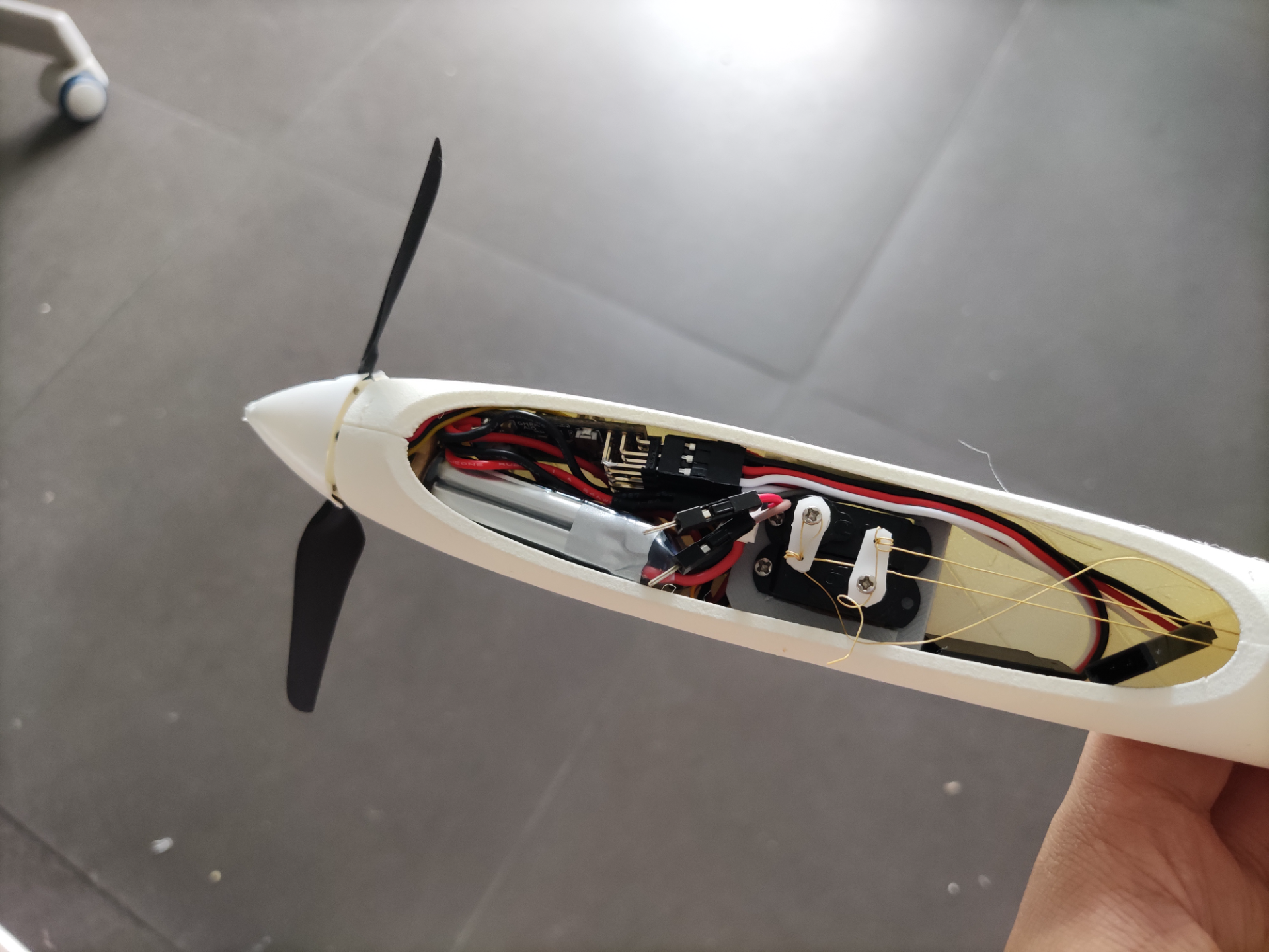 Breeze Model G [1 Meter SUB250 RC Glider]