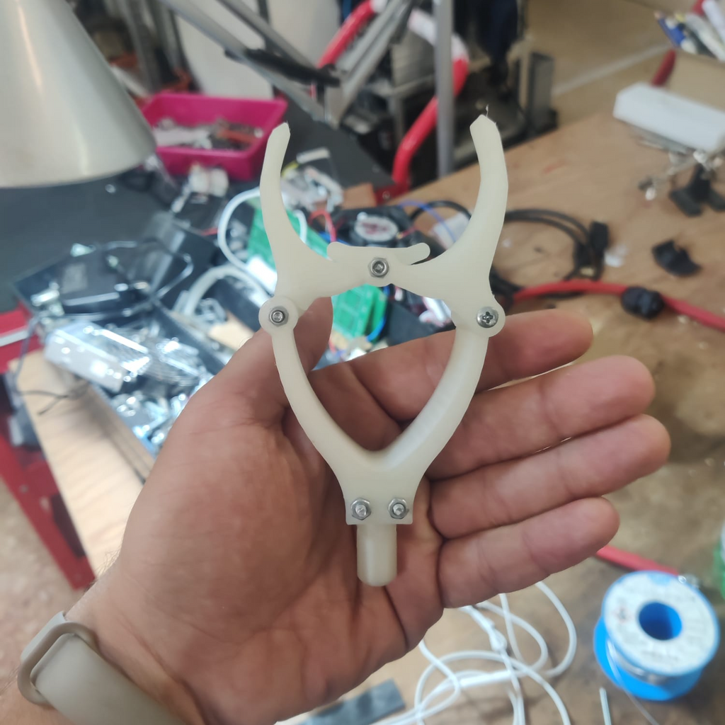 Safety rod rest compatible FOX