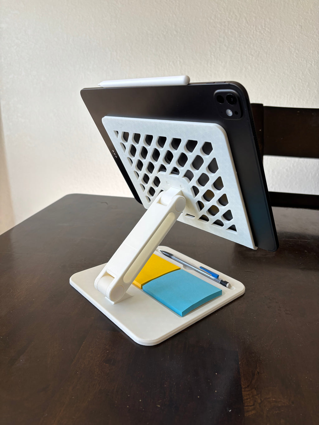 Adjustable iPad Stand