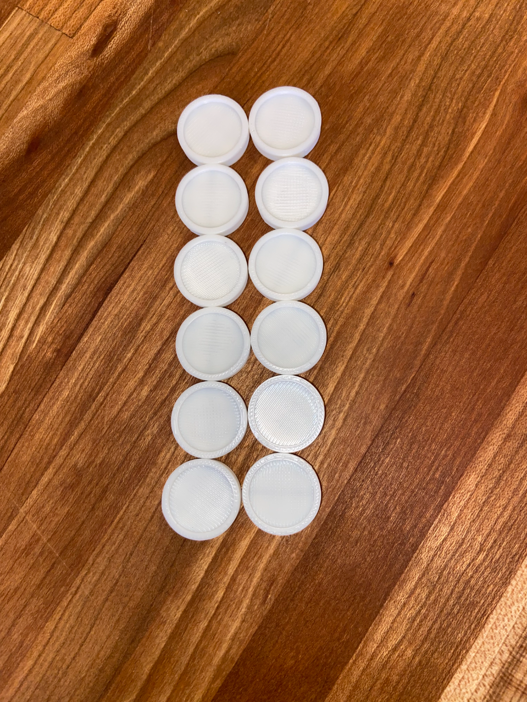 lifted checkers set
