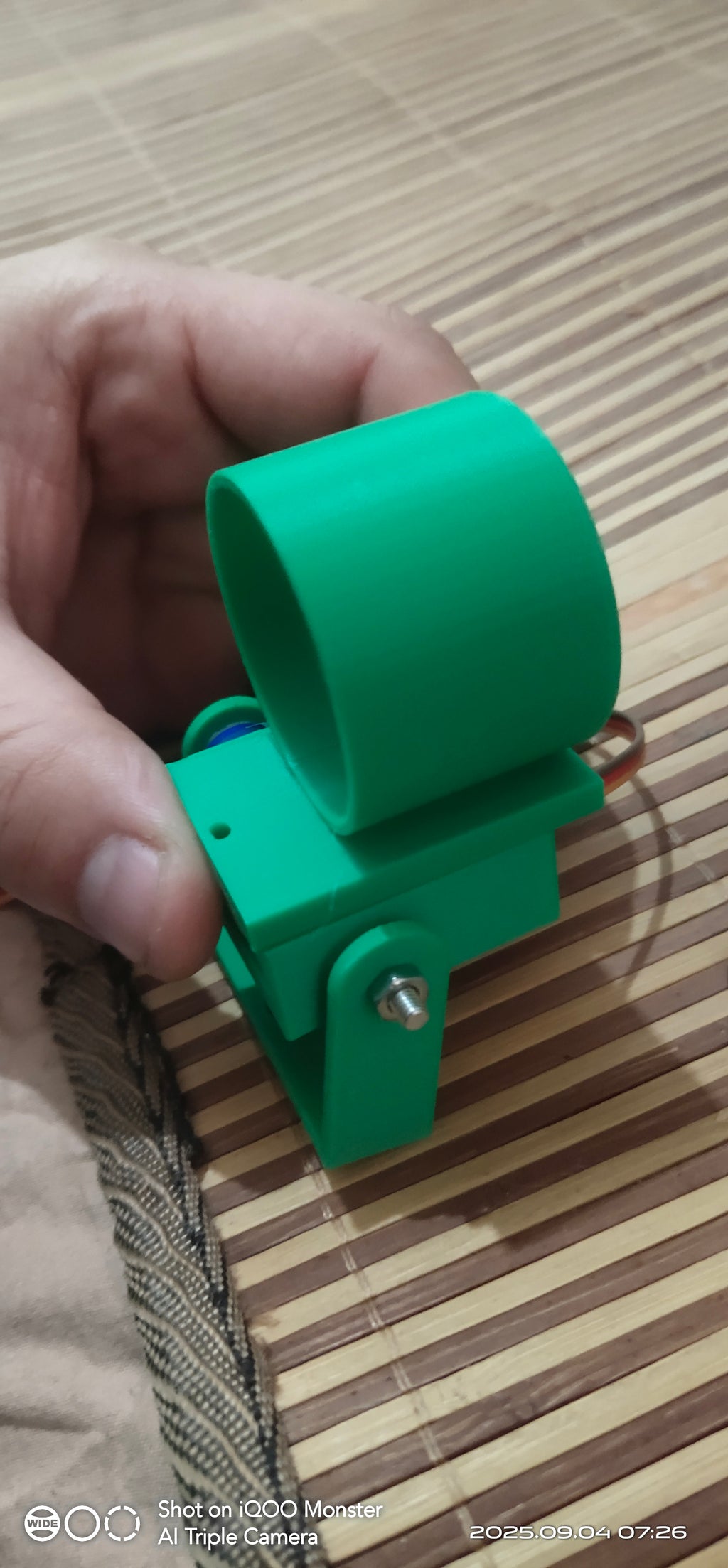SG90舵机支架。