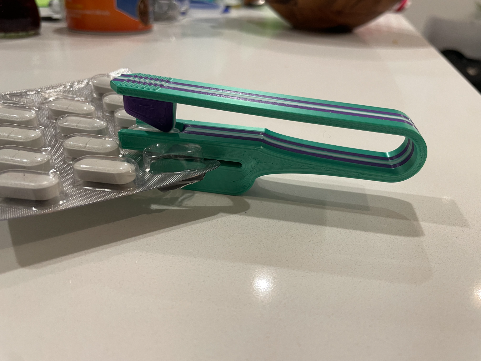Pill Popper Tool (for Most Pills)