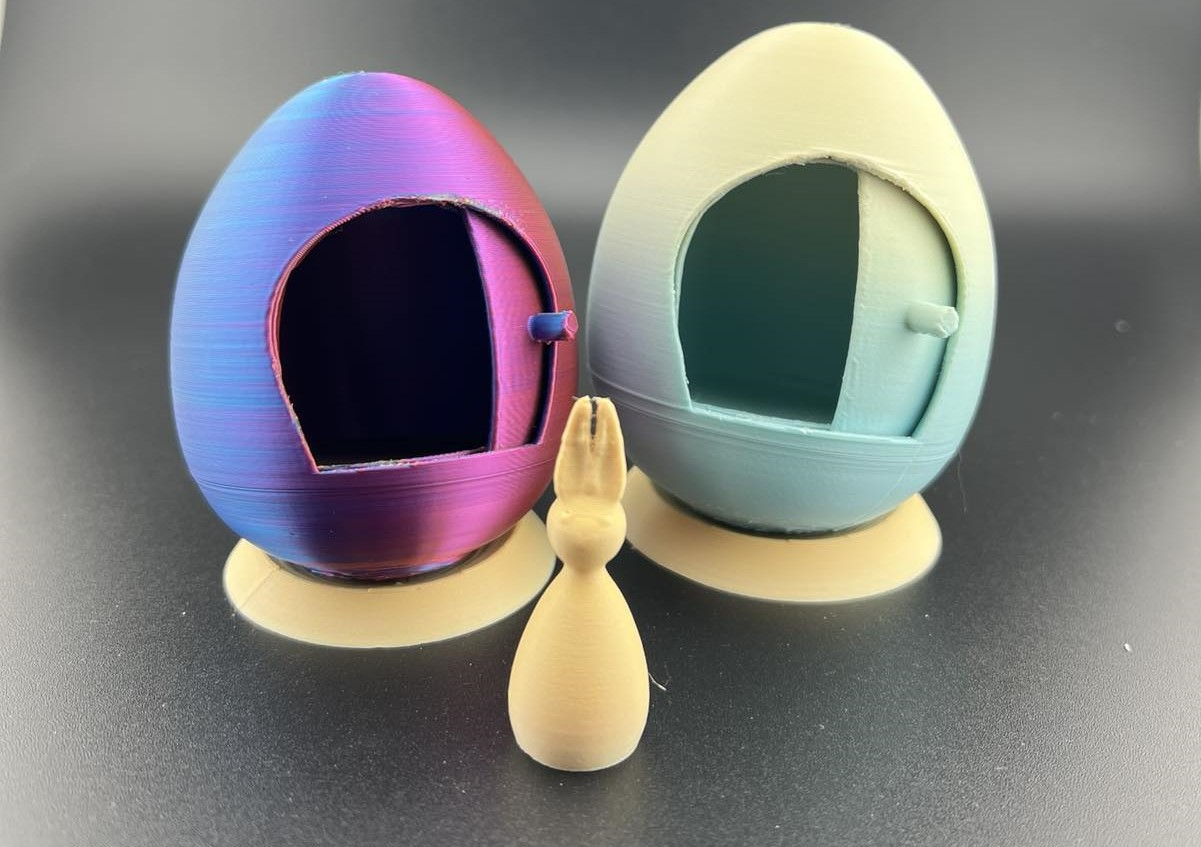 Super easy print Easter House Egg door opening