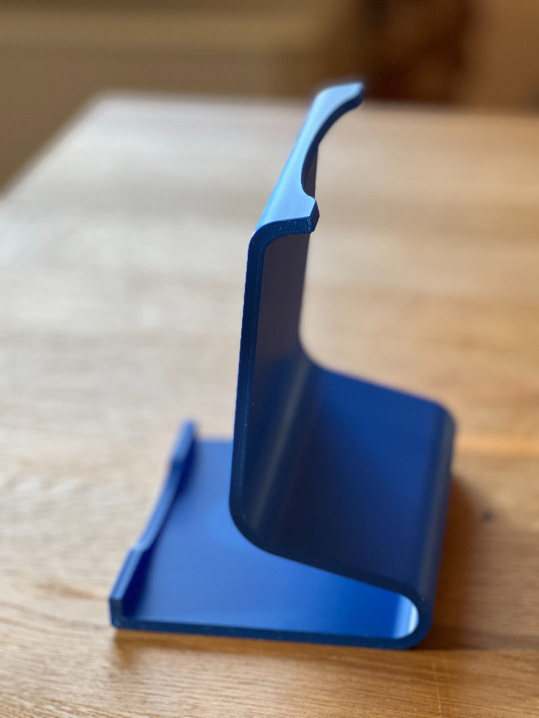 Stylish iPad/ Tablet Stand for many sizes