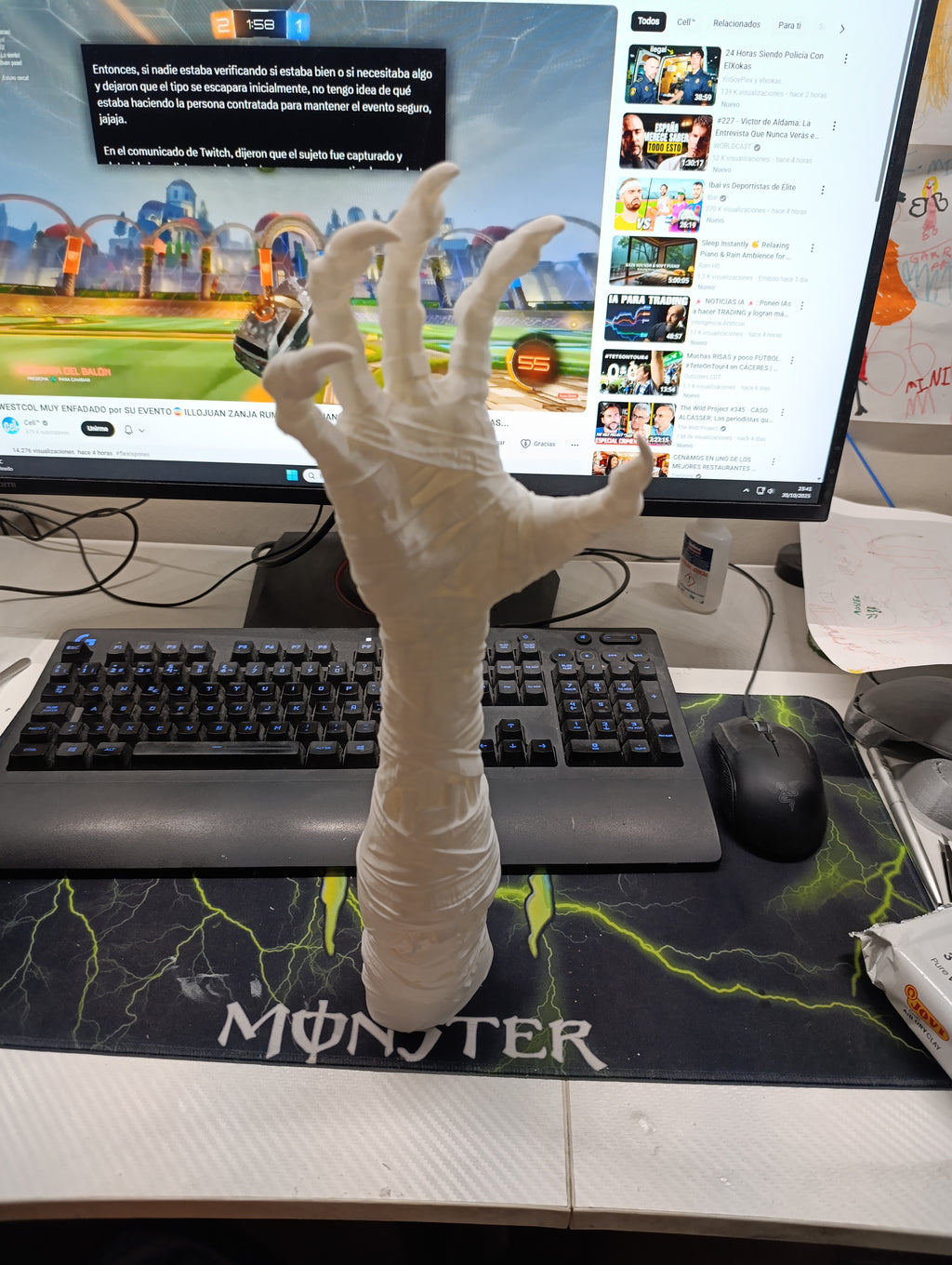Brazo de Momia Halloween licencia comercial gratis