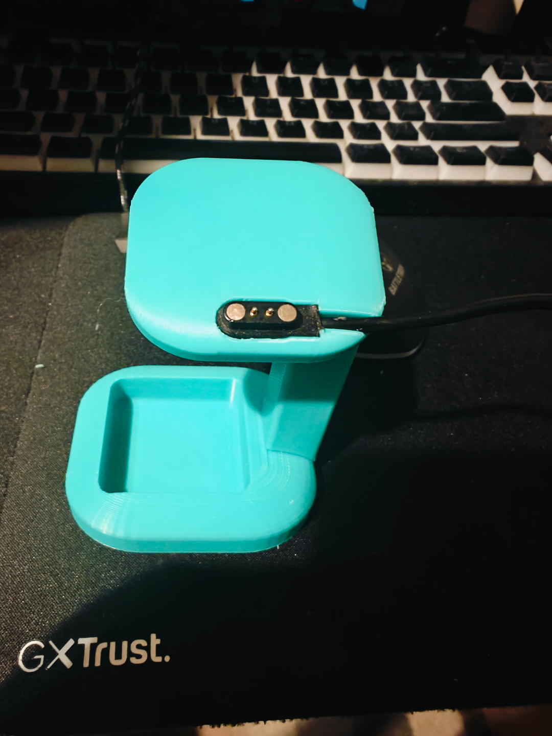 Chinese Smartwatch Stand