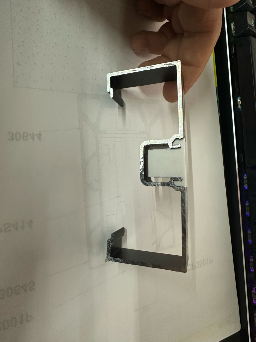 6mm glass flush glaze system cover