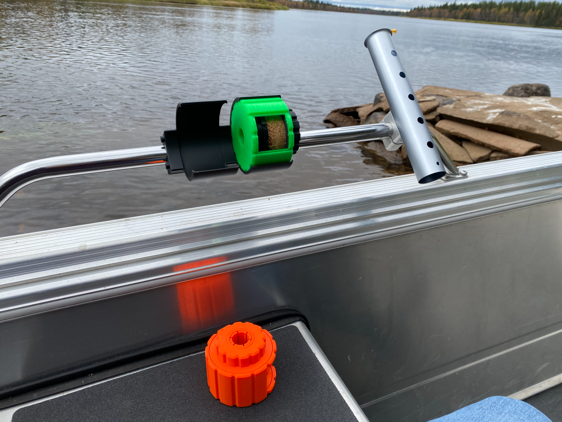Reel for multi fly fishing lines