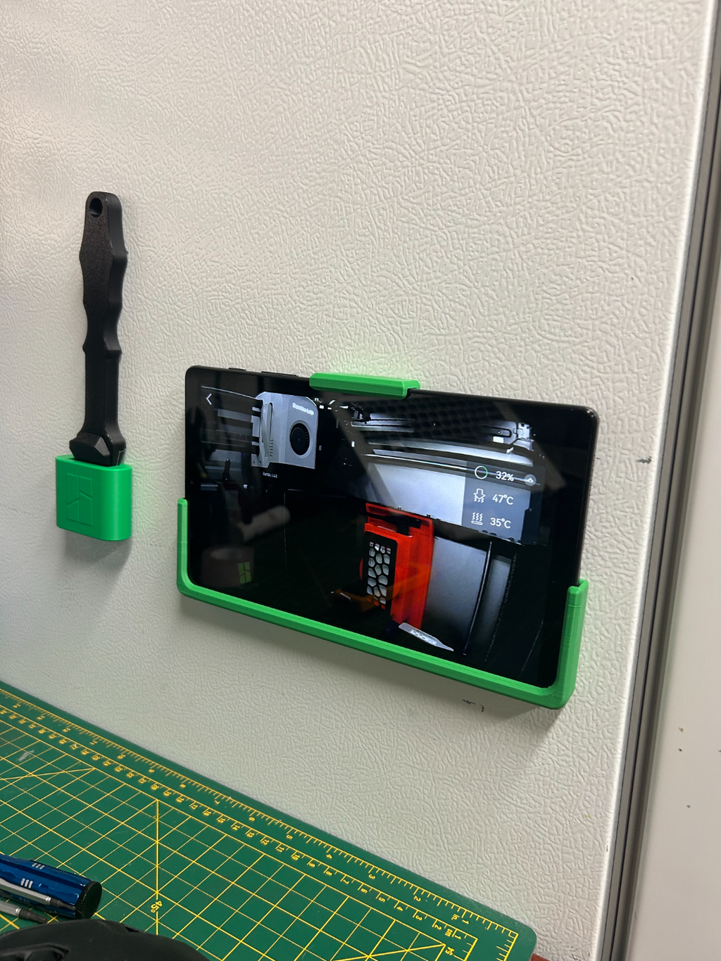 samsung Galaxy Tab A7 lite stand, wall mount