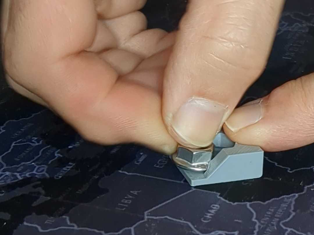 M6 Flanged Nut Holder