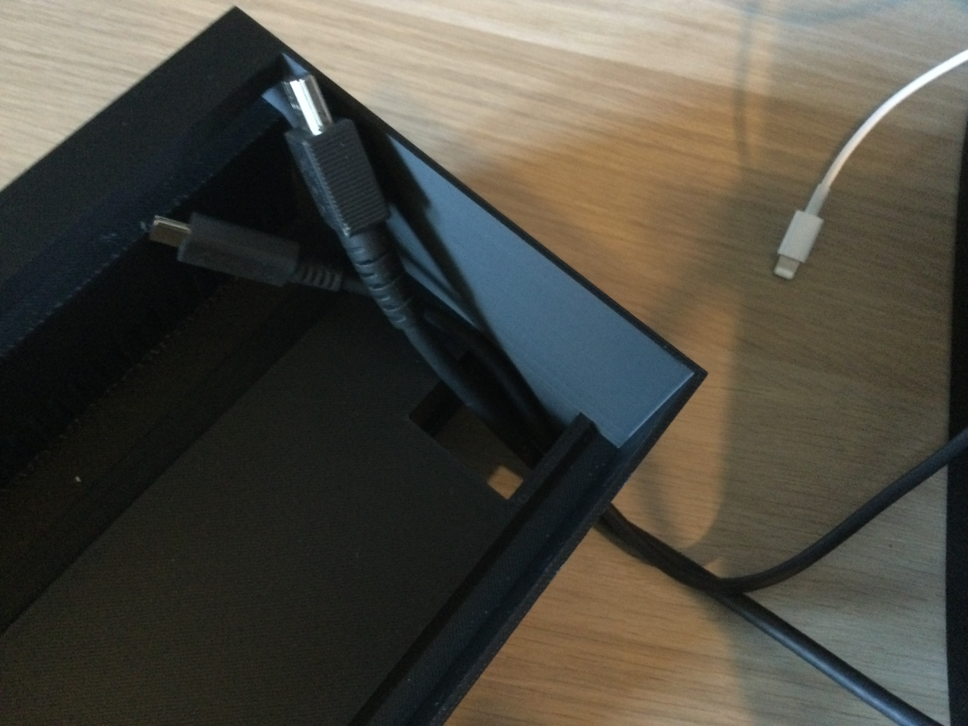 Switch horizontal dock accessory's