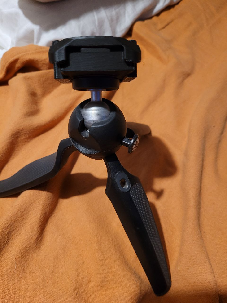 Helmet Wilcox to Camera Tripod Mount Adapter