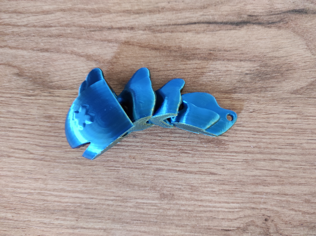 (UN)DEAD flexi fish + keychain