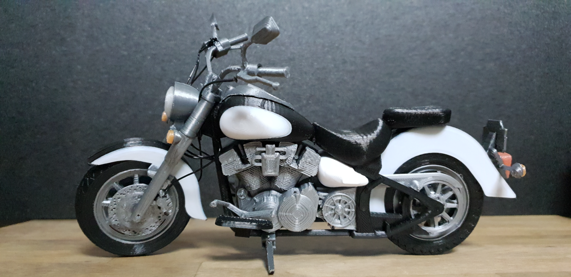 YAMAHA_XV1600_ROADSTAR