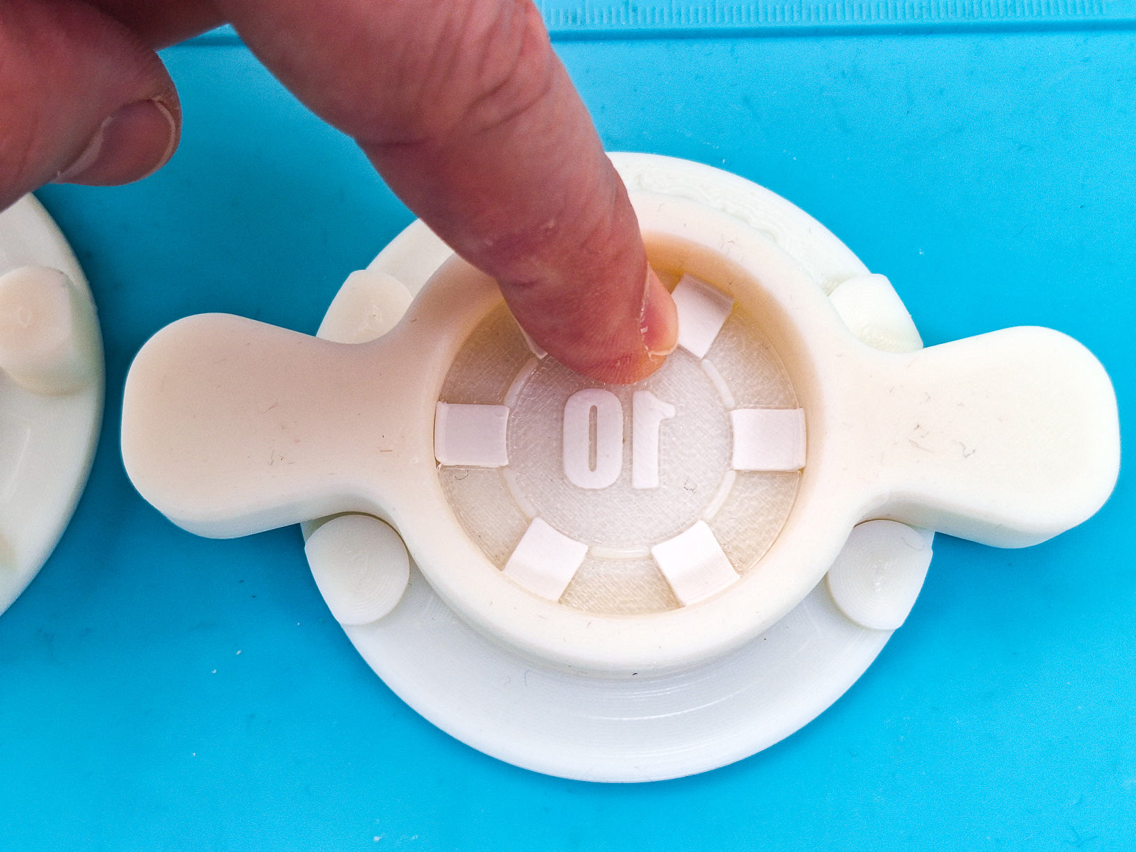 Poker Chip Mold from Poop-One mold for all values
