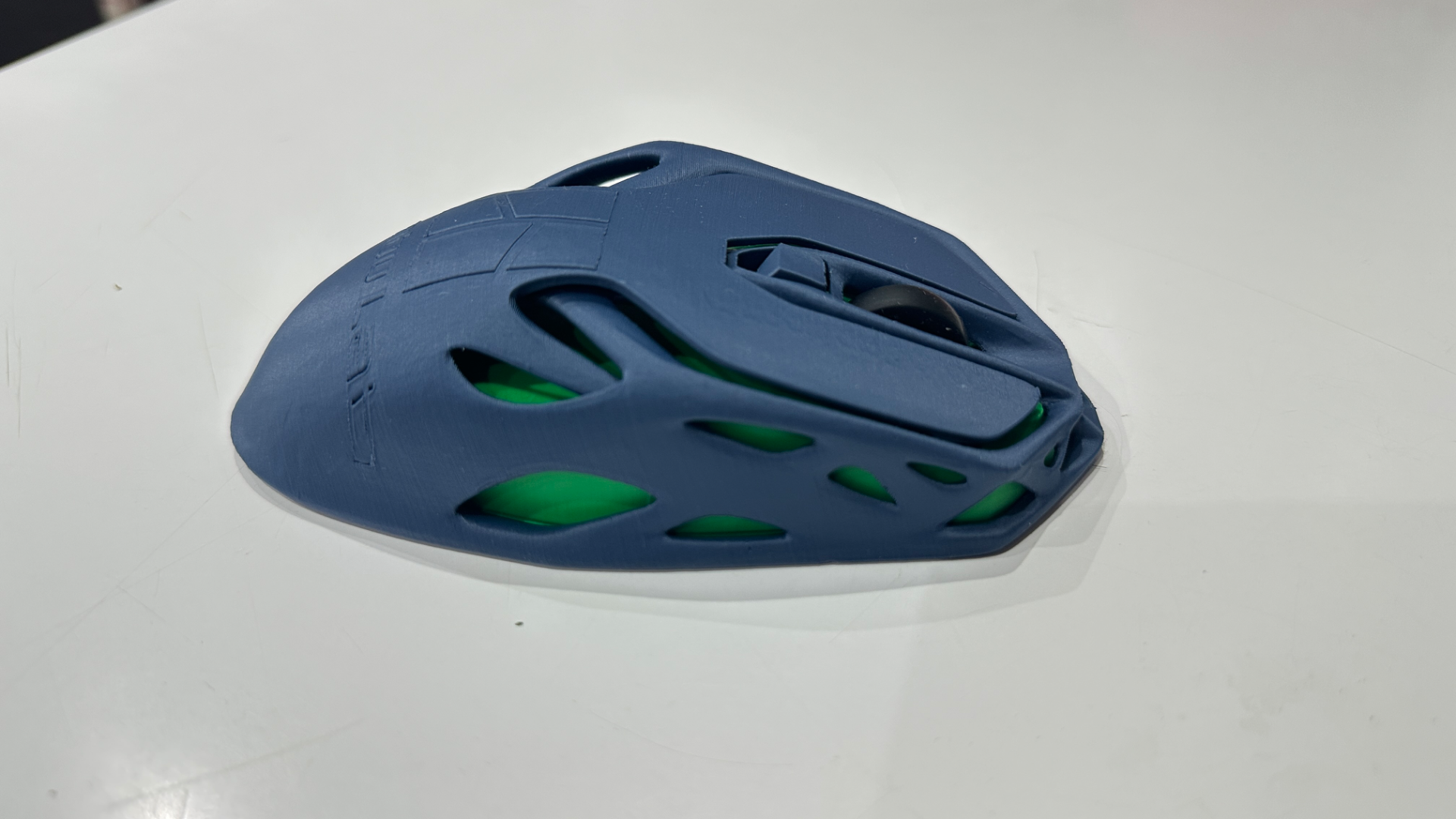 Wireless Mouse 002 - rounded rear logo bambu lab