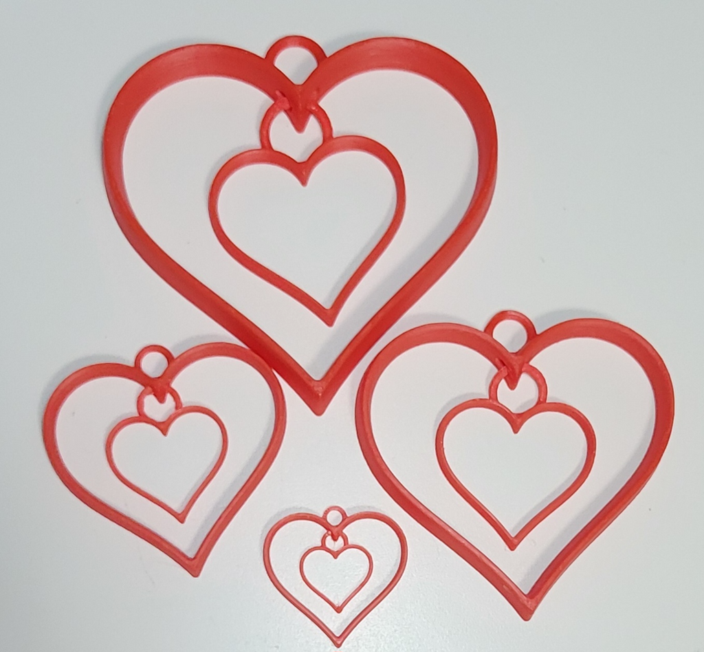 Simple Heart Earrings Articulated