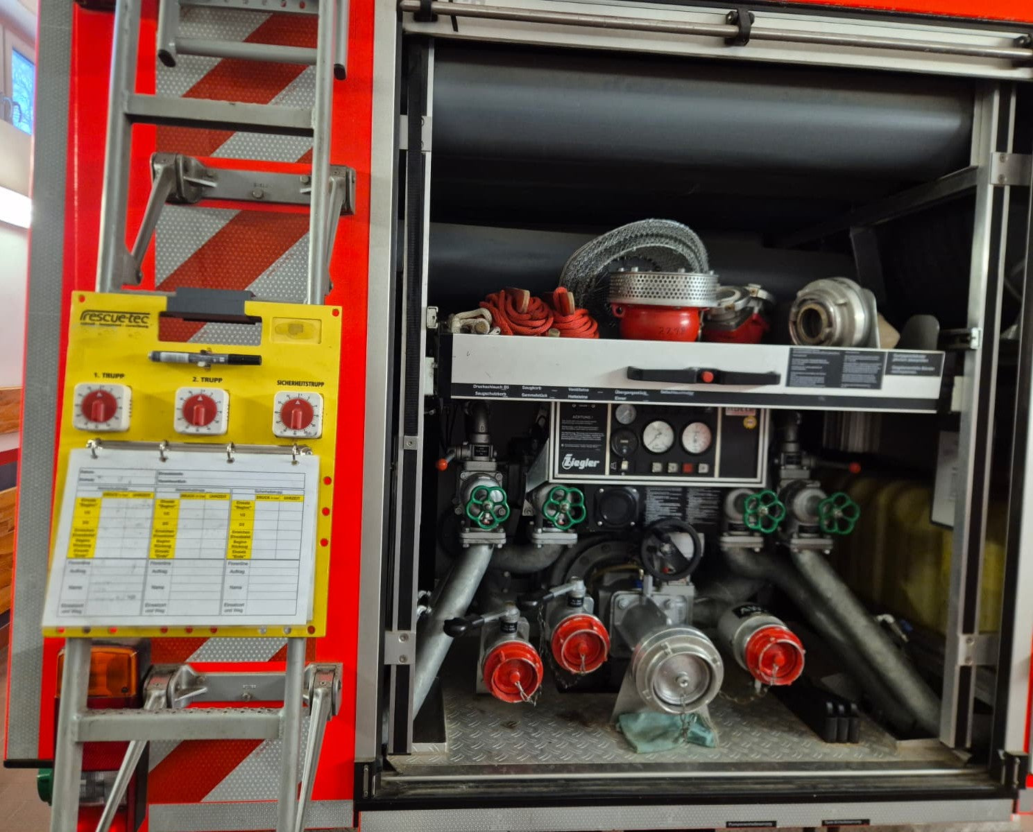 Feuerwehr Halterwinkel Atemschutzüberwachungstafel