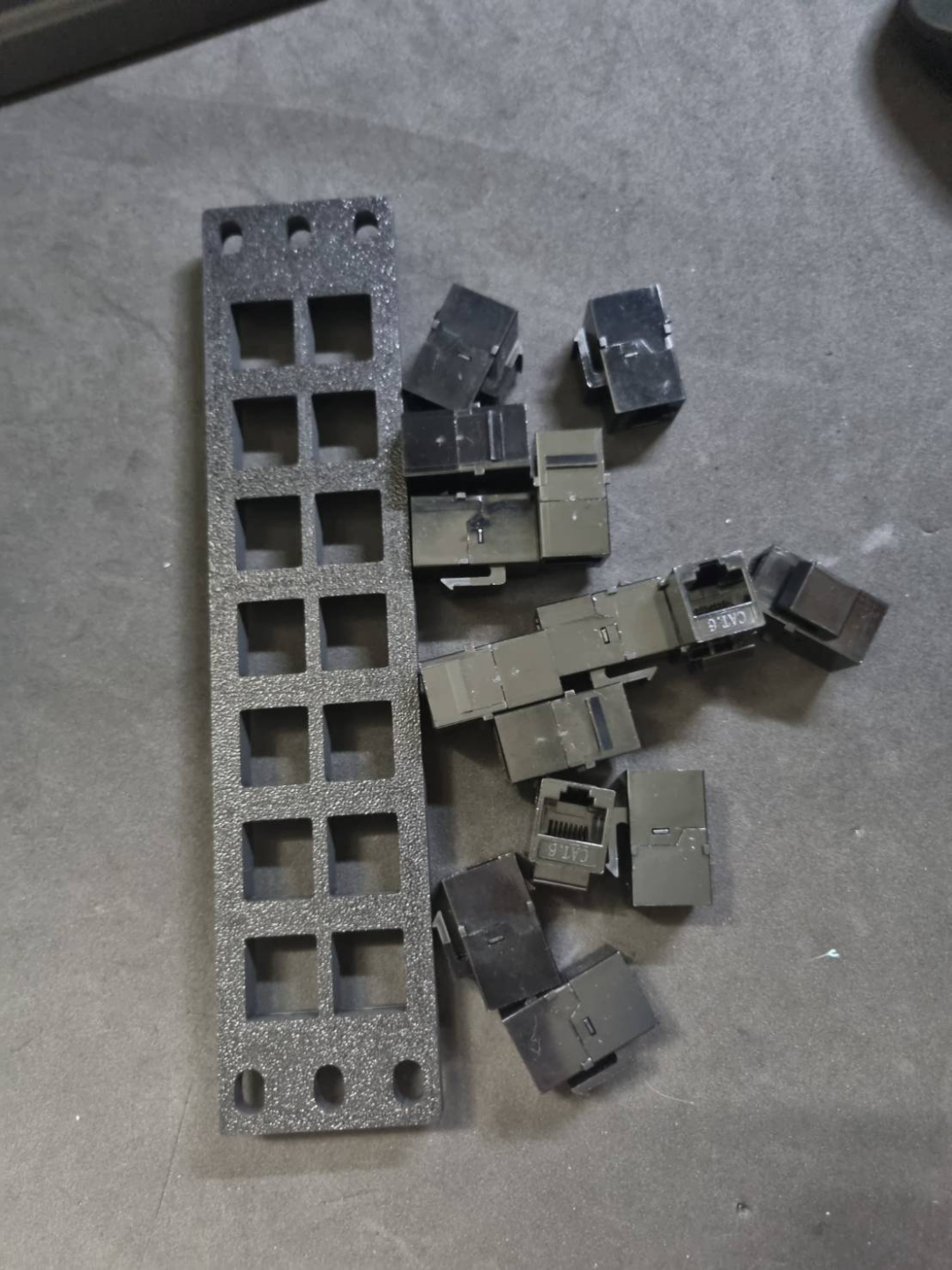 8 Inch Server Rack 1U RJ45 Keystone Patch Pane