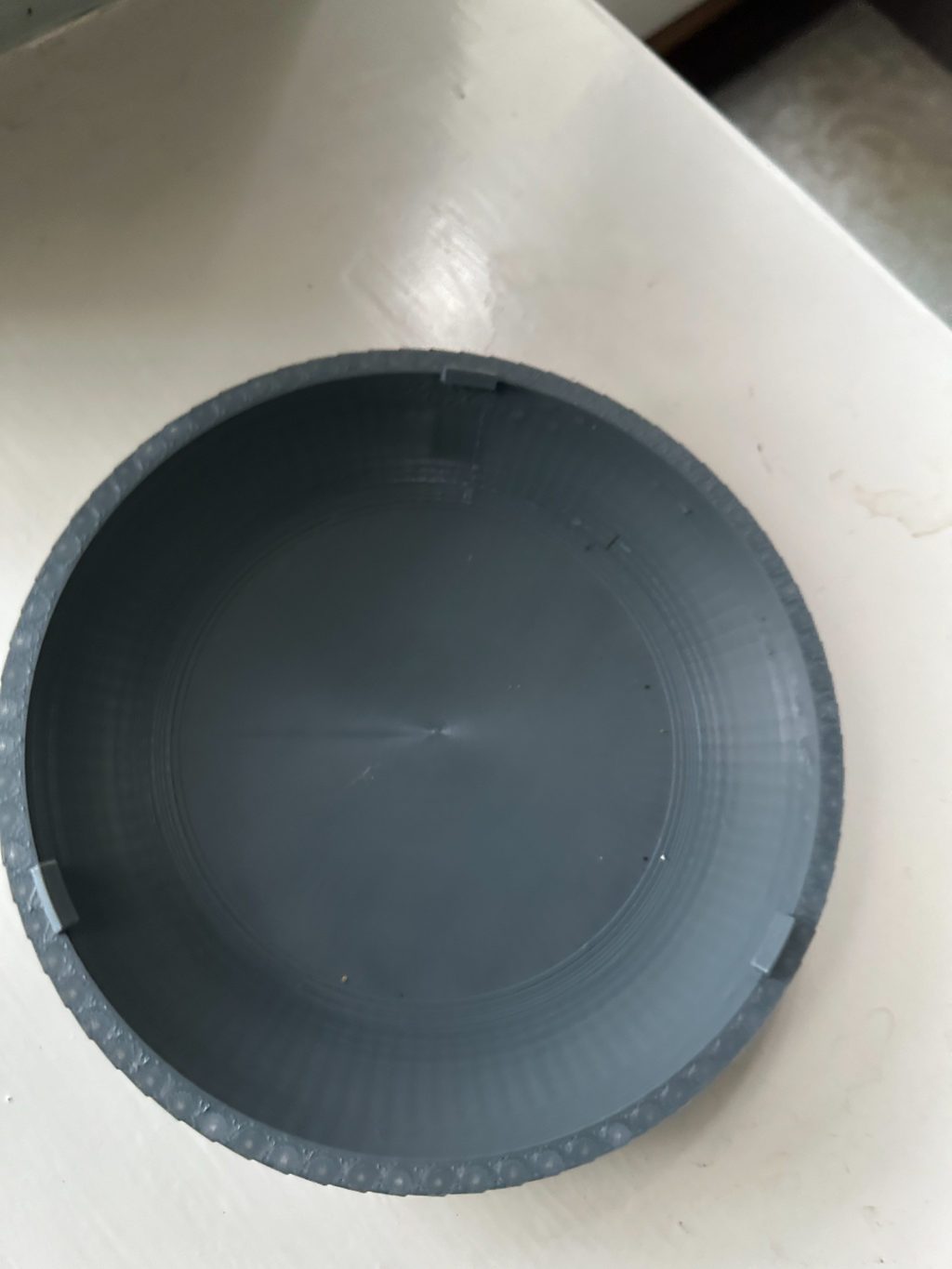 Hanging Planter with twist drip pan
