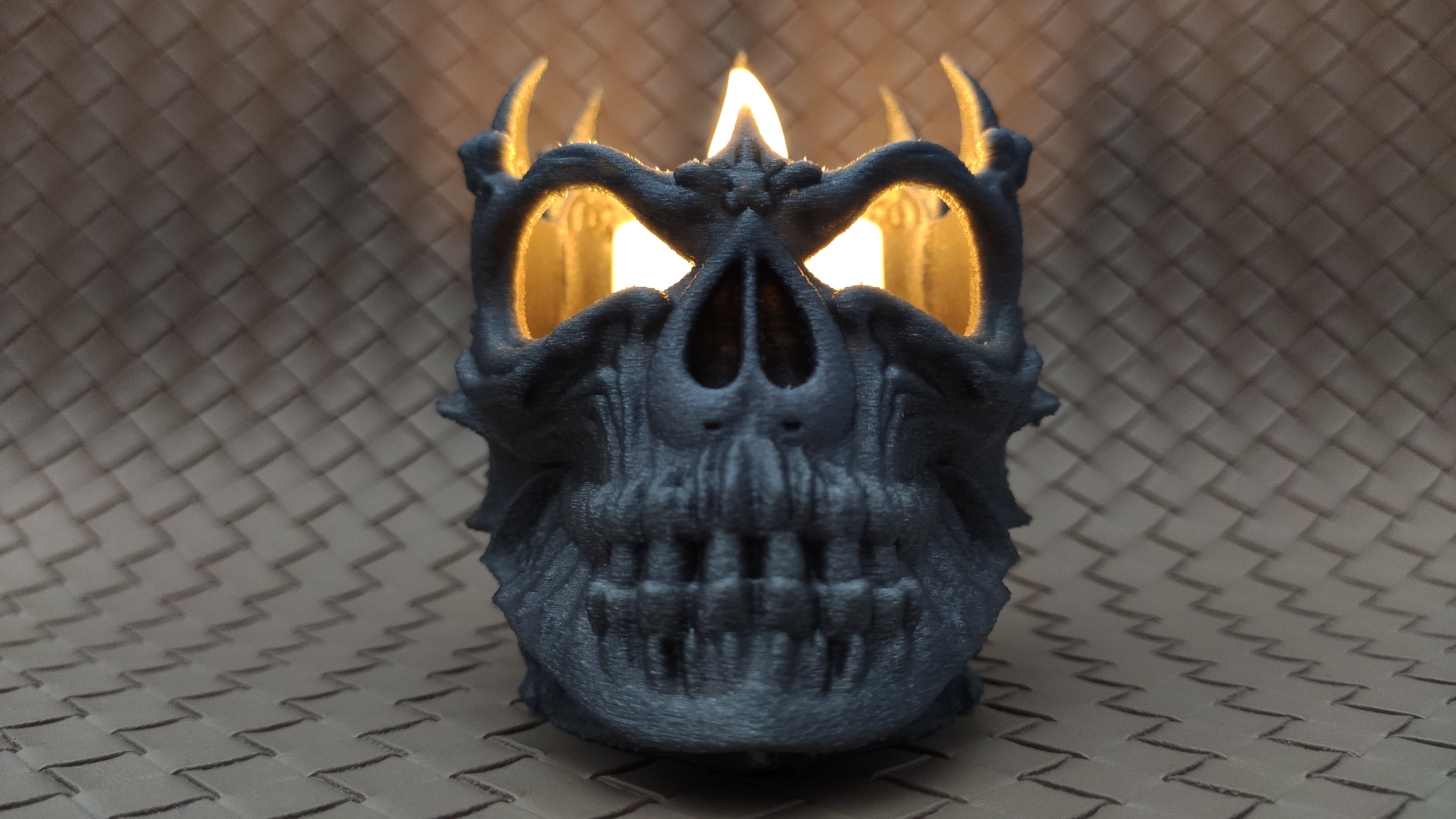 Lich King's skull - LED Tea light Holder