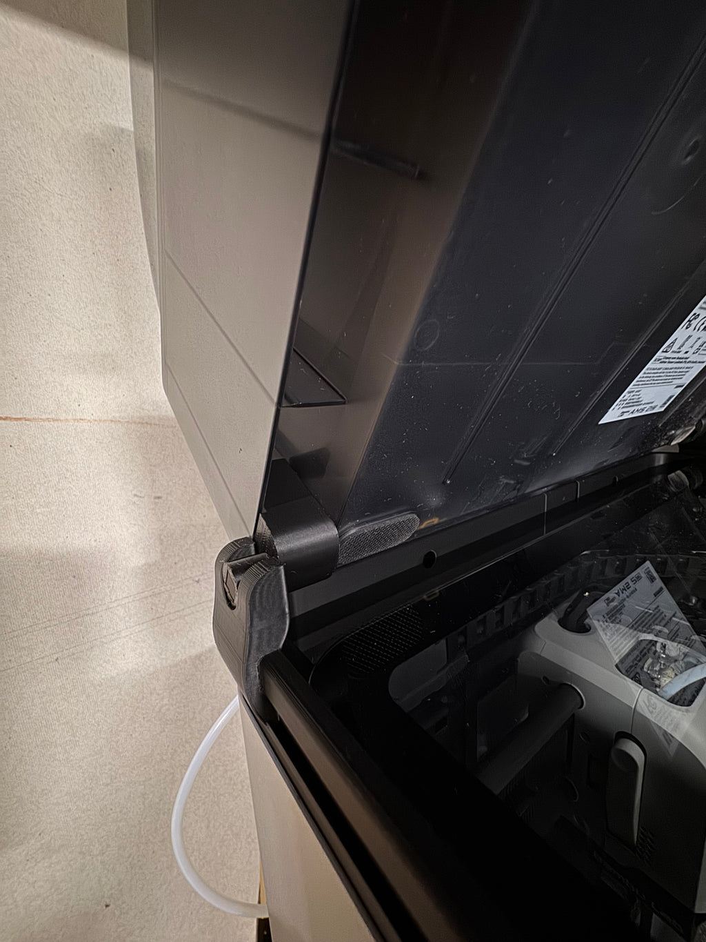 AMS 2 Pro hinges for riser