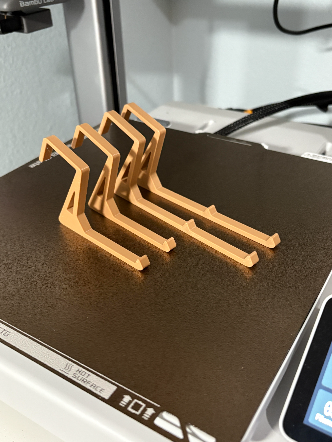 Airplane tray table device holder, 2 sizes