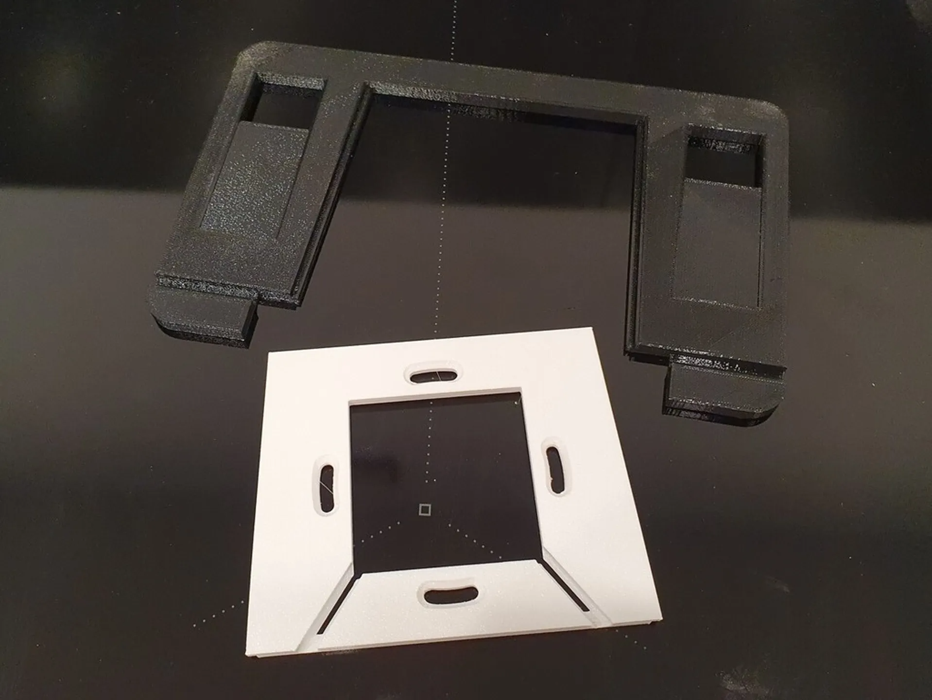 Floating tablet wall mount with charger support
