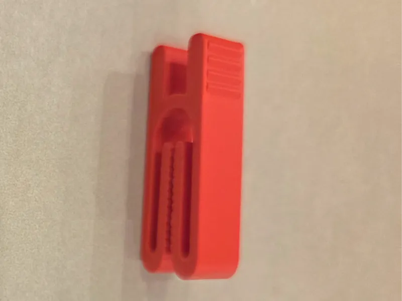 Bag Clip: leggera, resistente e riutilizzabile