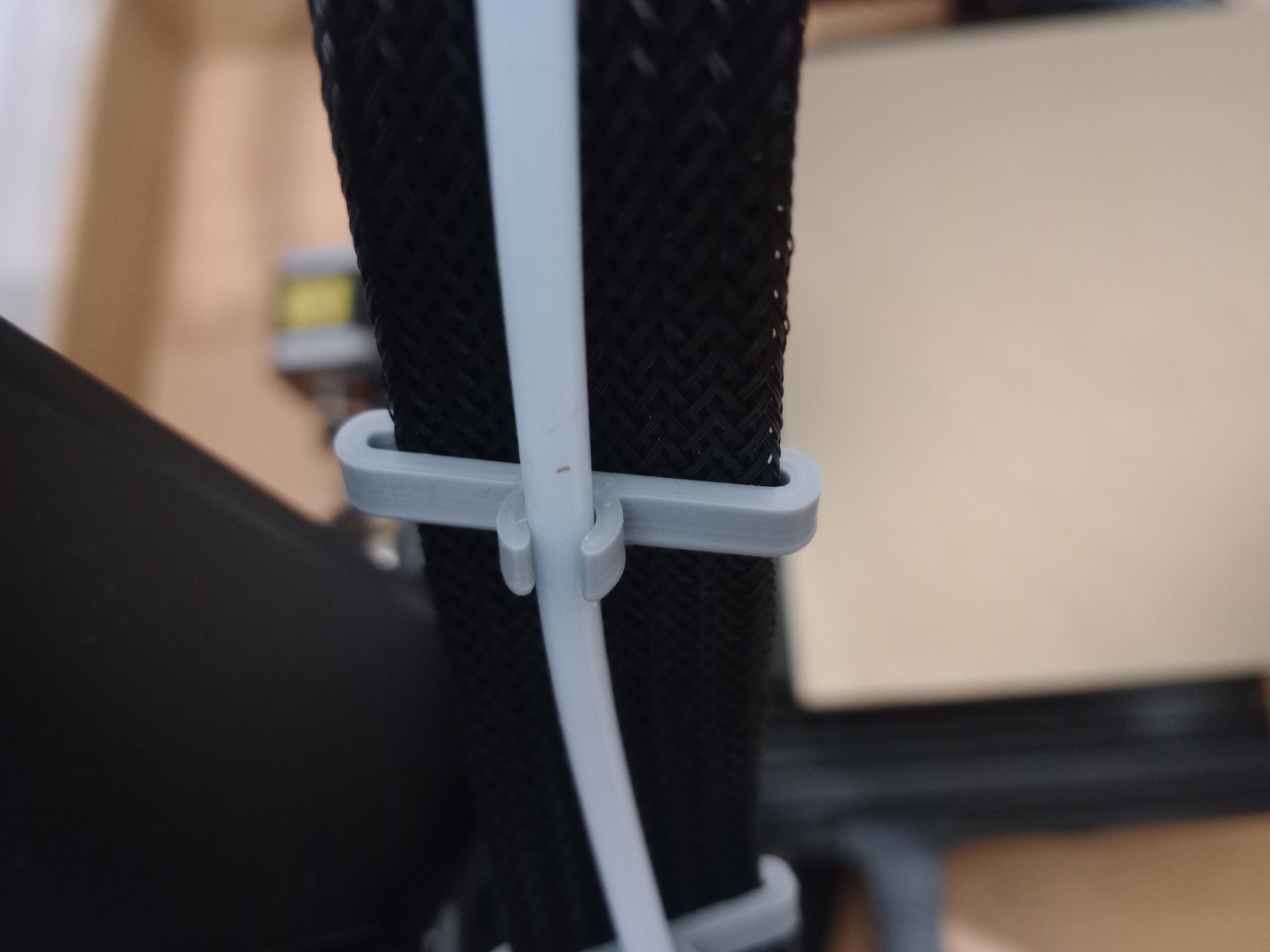 Bowden Tube Clip to print head cable for Kobra 2 Pro