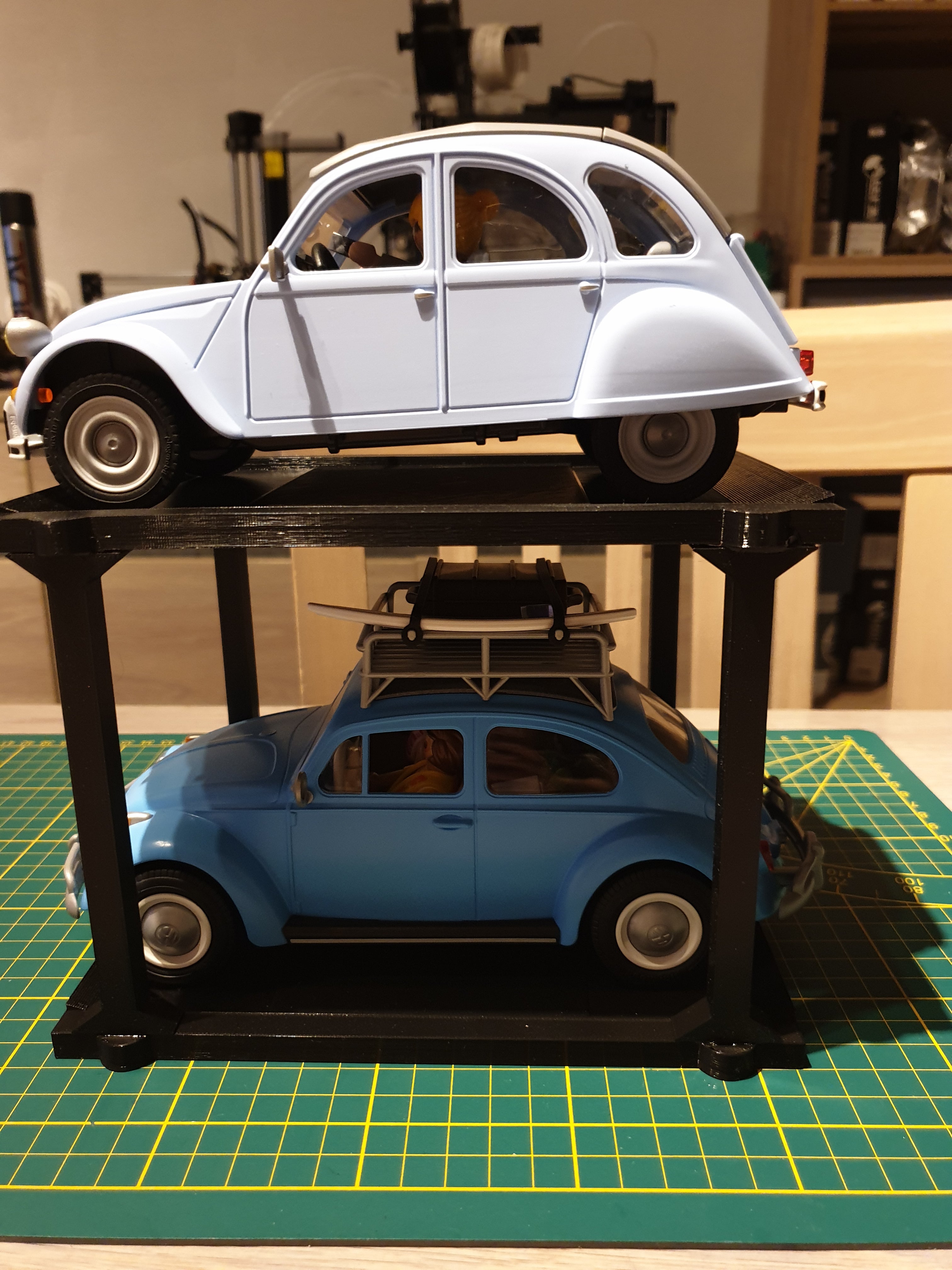 Lift pour véhicules Playmobil (et 1/18)