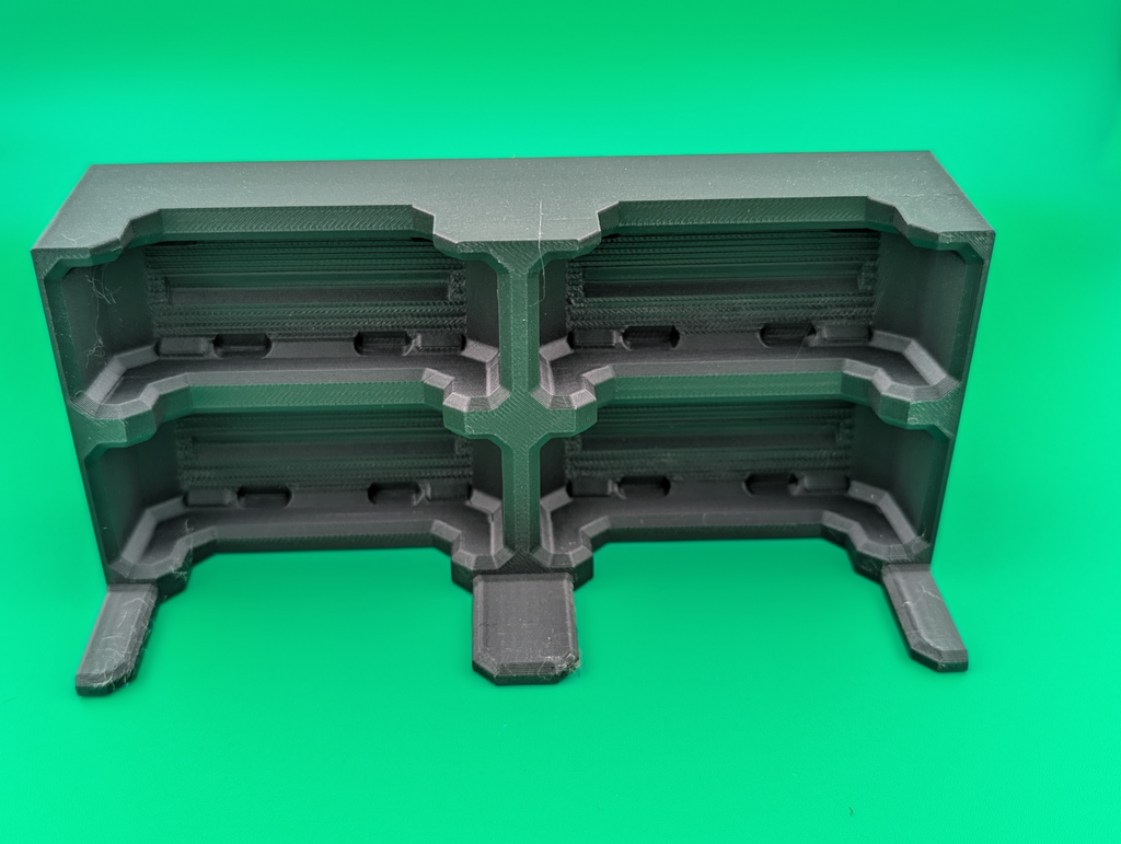 Vertical Rack for Clamshell Boxes
