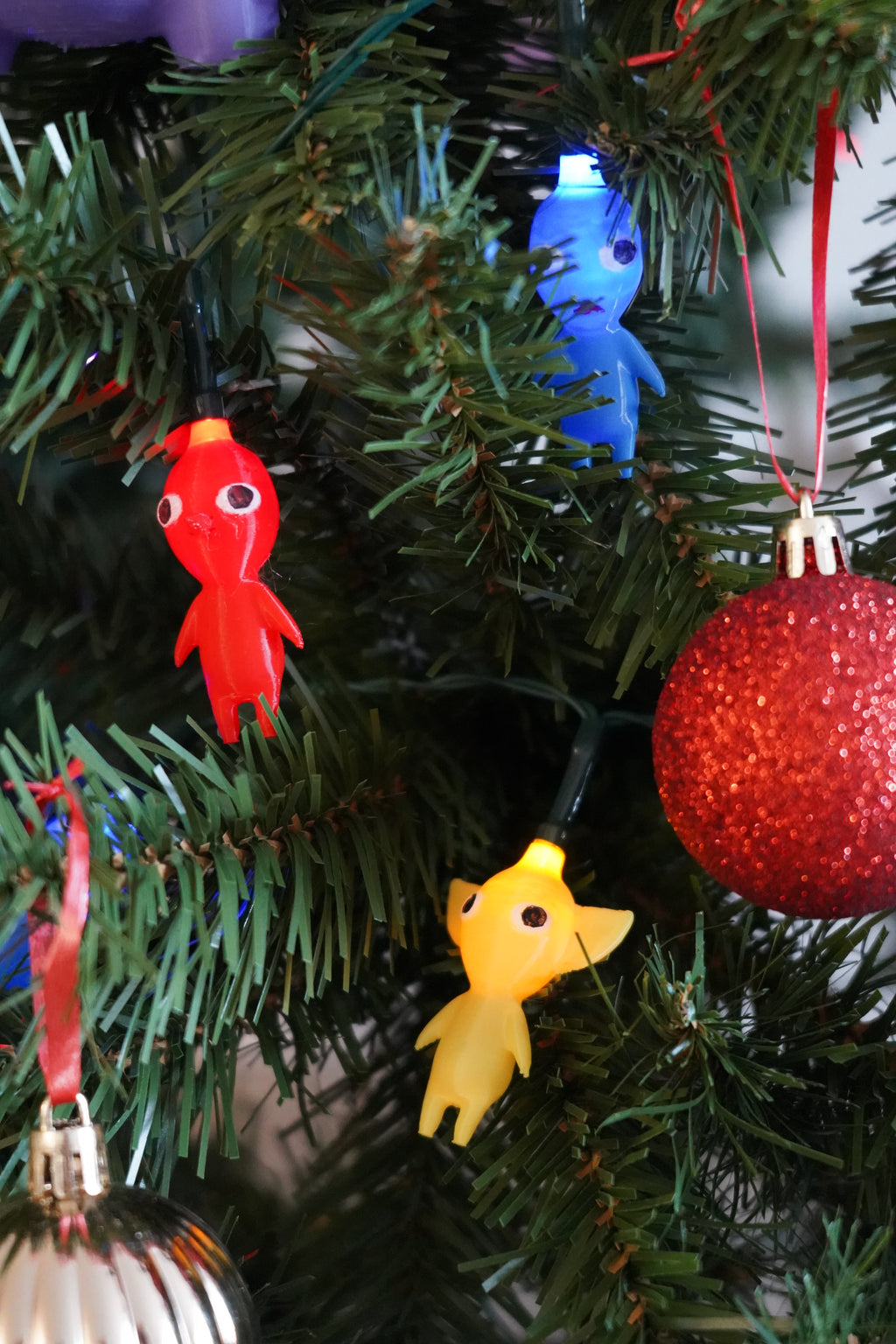 Pikmin Christmas Light Holder