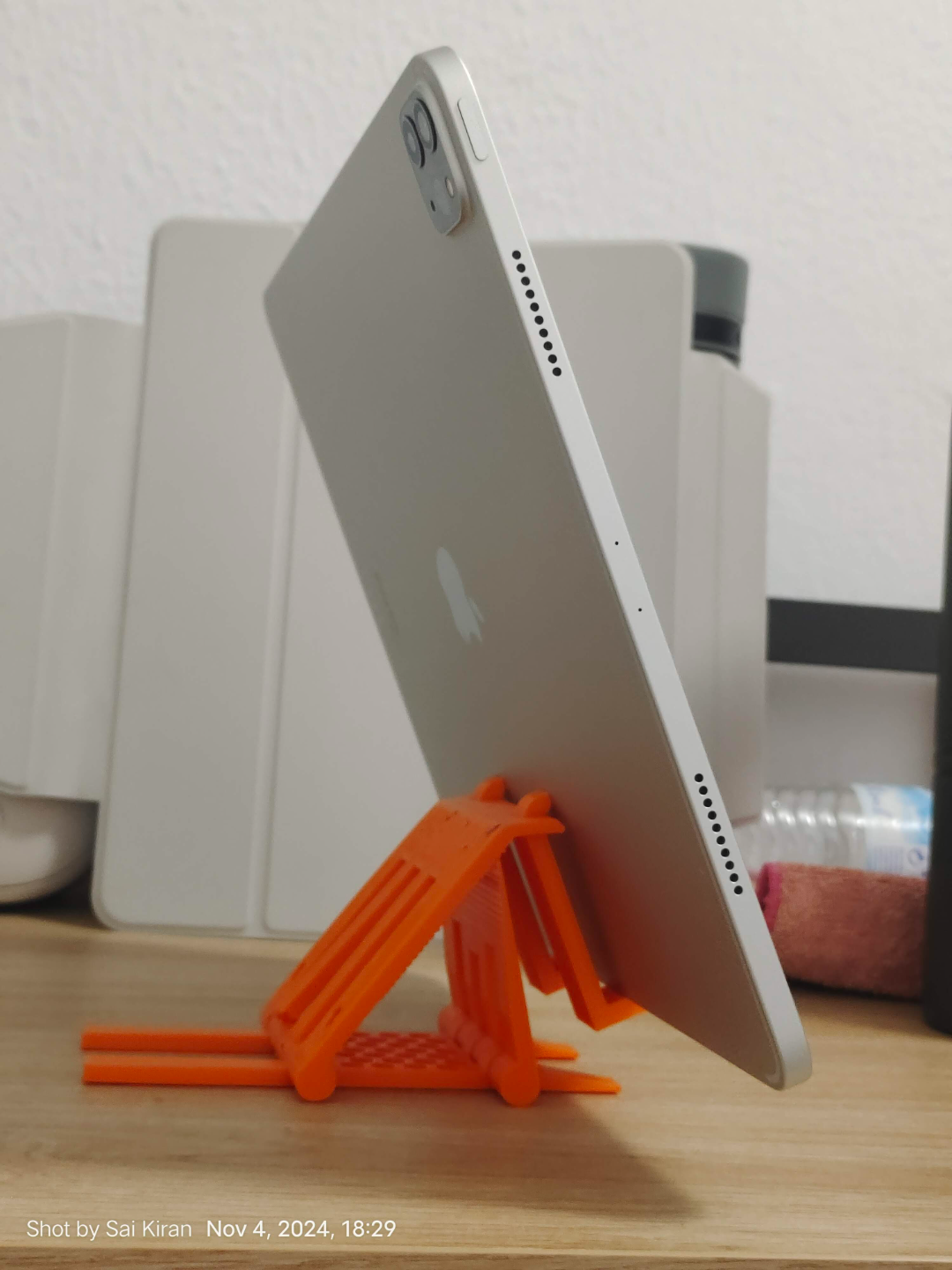 Angle adjustable Phone/IPad stand for video calls