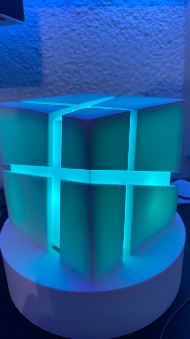 Stand for "Crack Cube Lamp" by Valerie.tarabella