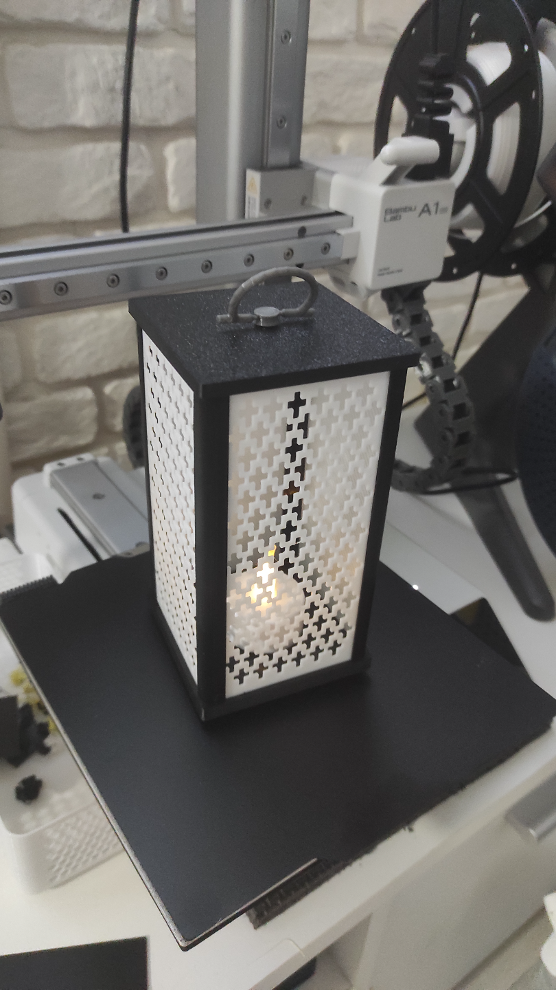 Simple lamp/mini lantern with changeable patterns