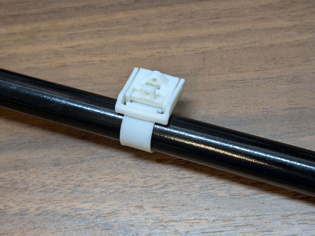 Customizable Locking Hose / Pipe Clamp
