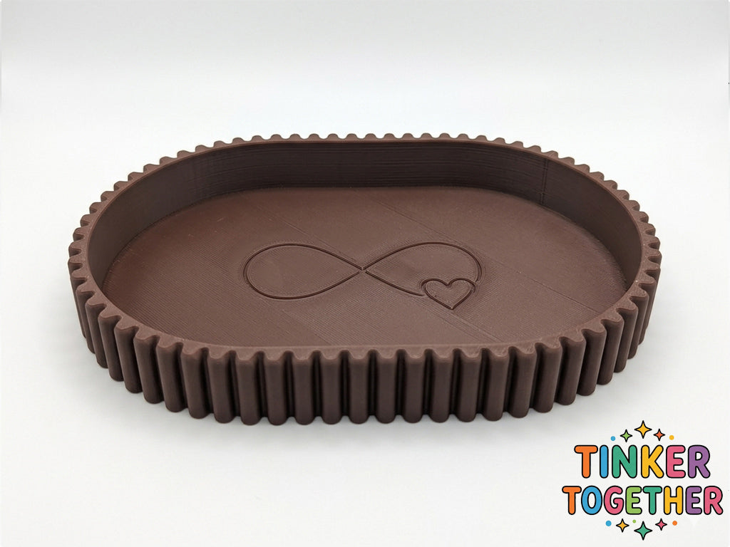 Ribbed tray
