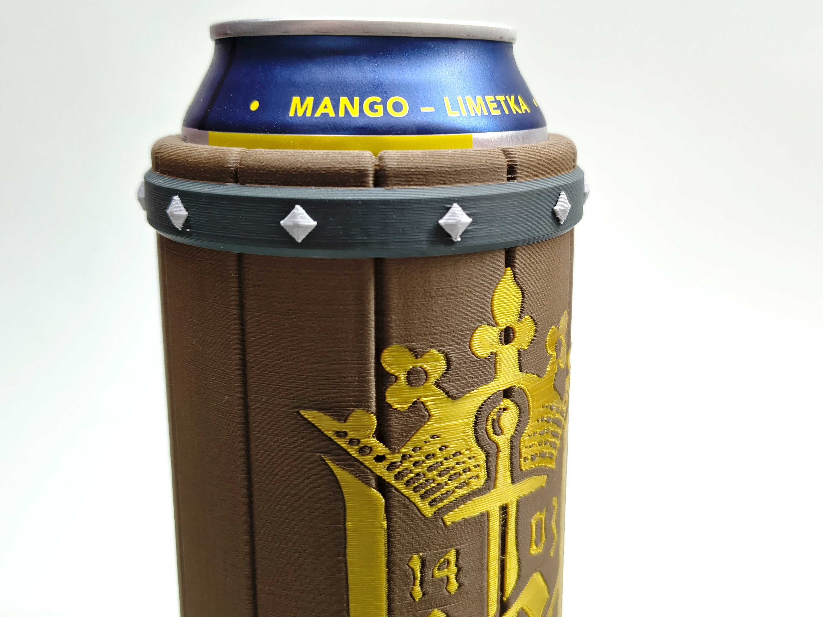 Can Holder – wooden barrel style and KCD logo