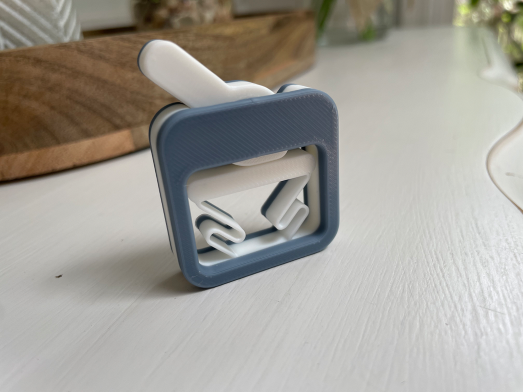 Fidget Toggle Switch - v2 - Print in Place