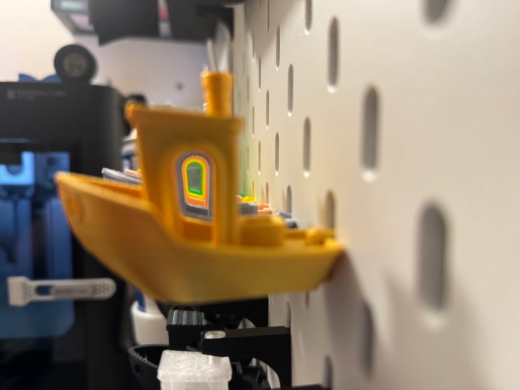 SKADIS BENCHY