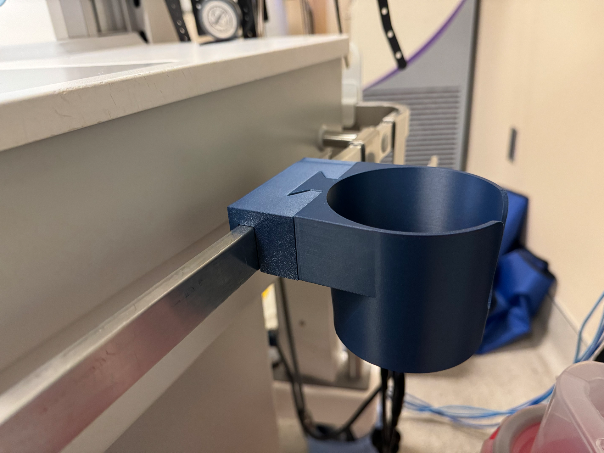 Dräger Anesthesia Machine Cup Holder
