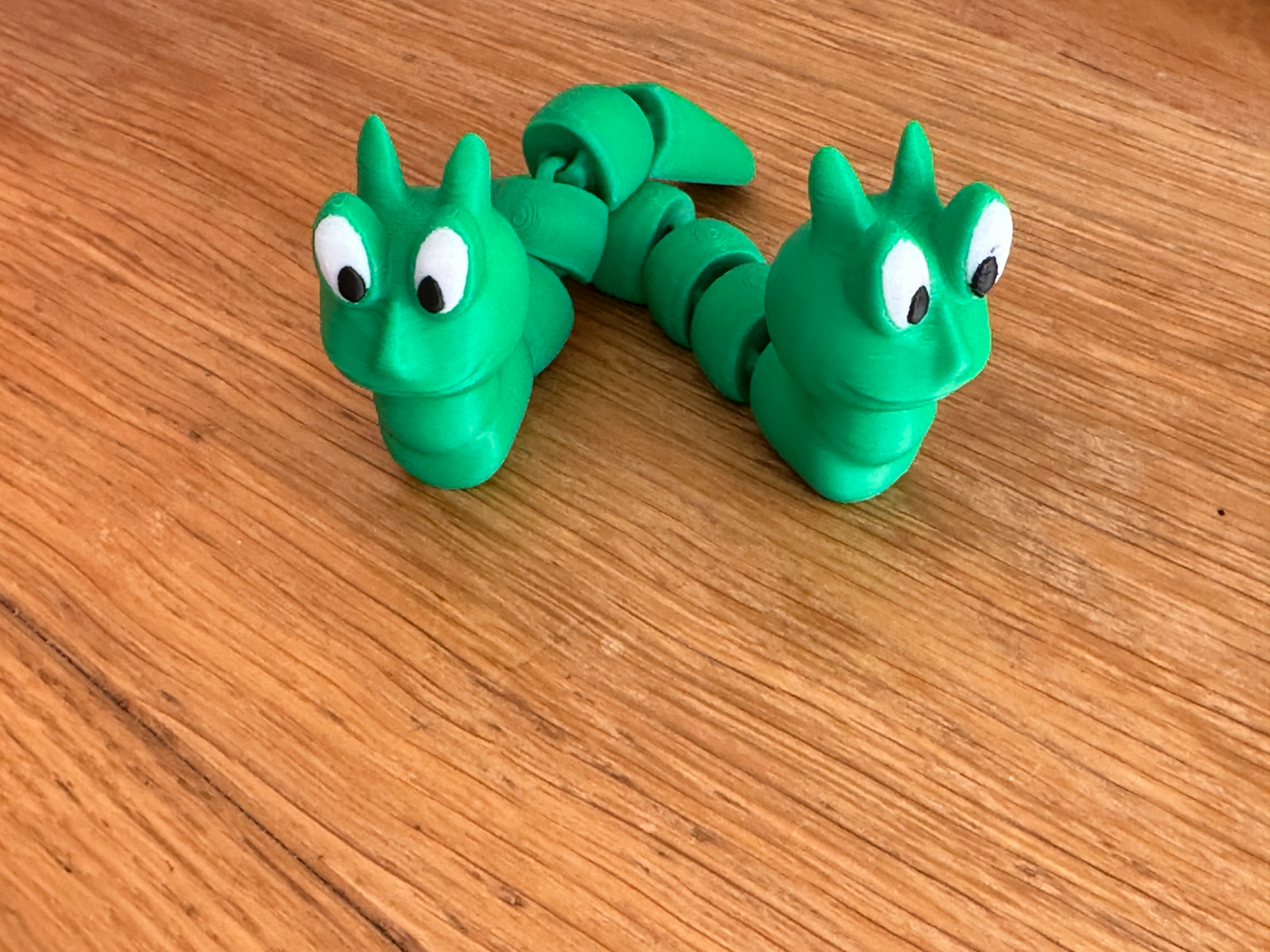 Flexi lazy worm - articulated fidget worm